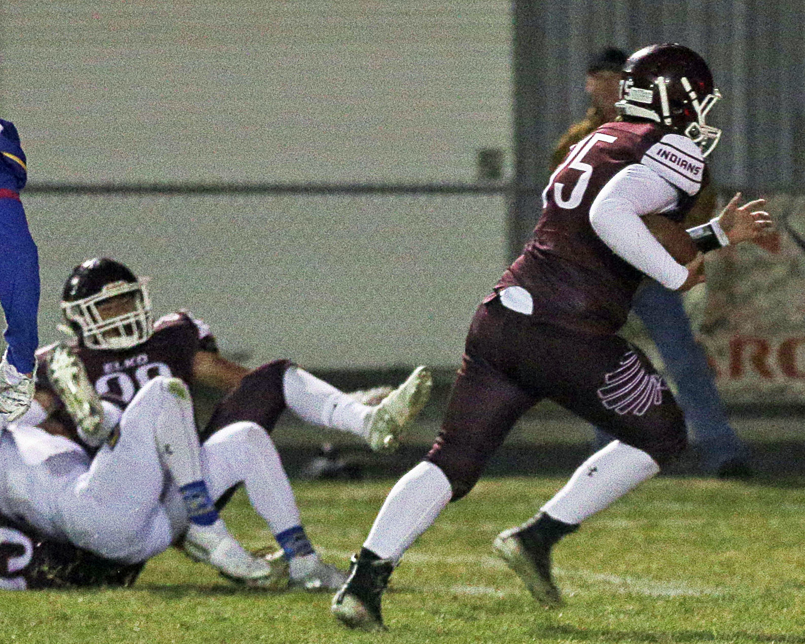 Lowry at Elko Football 13.jpg